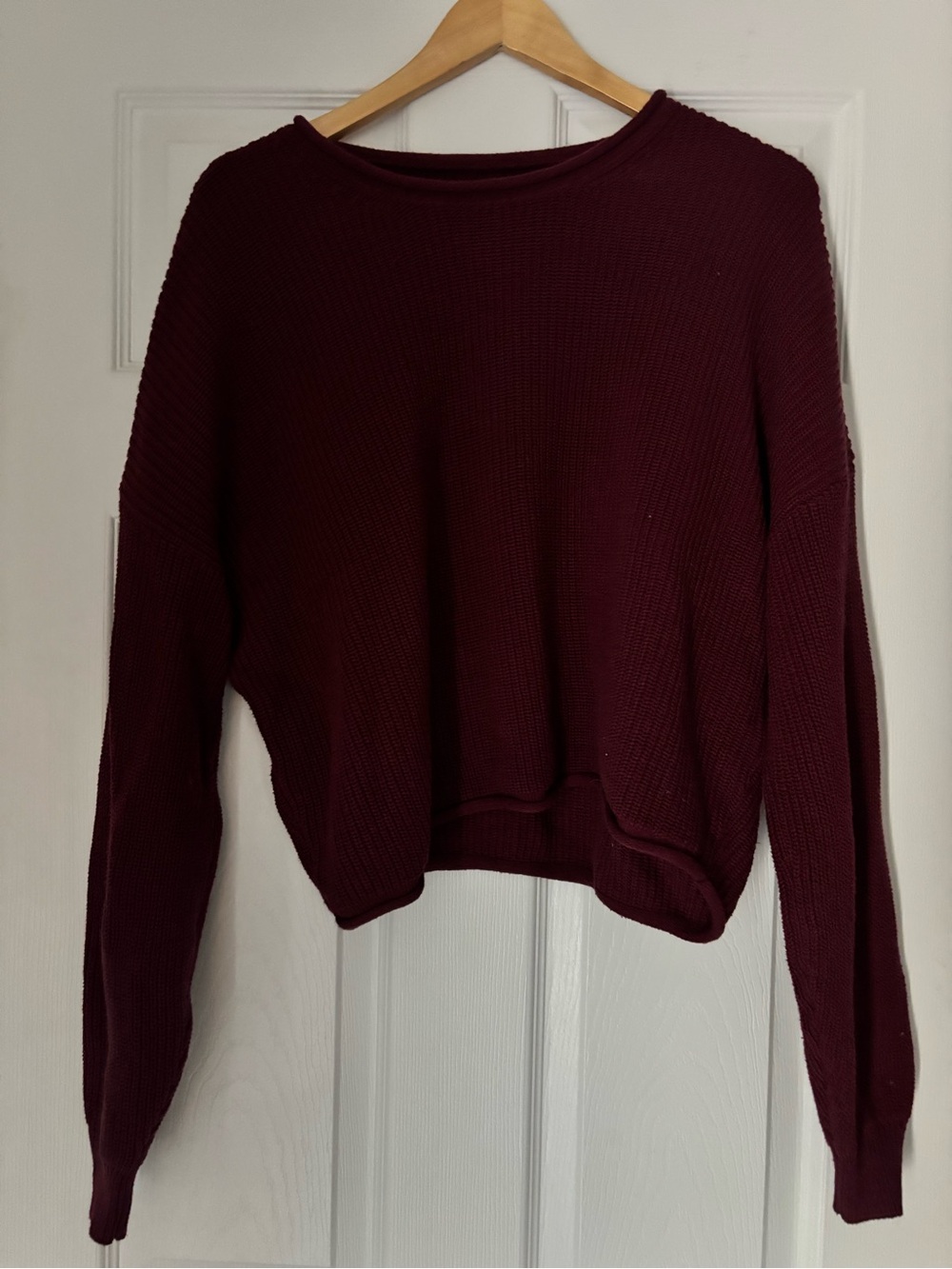 Hollister Easy Crew Burgundy Sweater